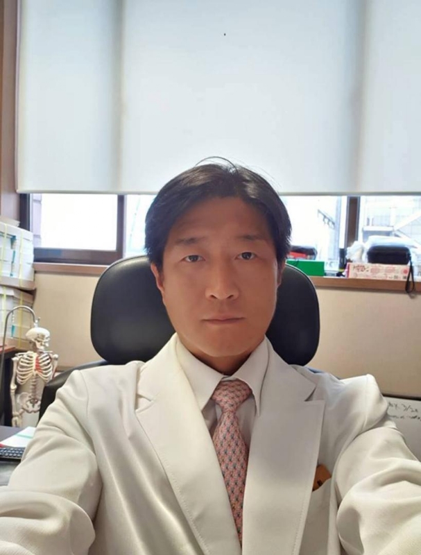王伟的第一张照片--澳门王婆说媒